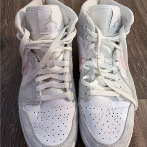Jordan Women's White and Pink Athletic Shoes